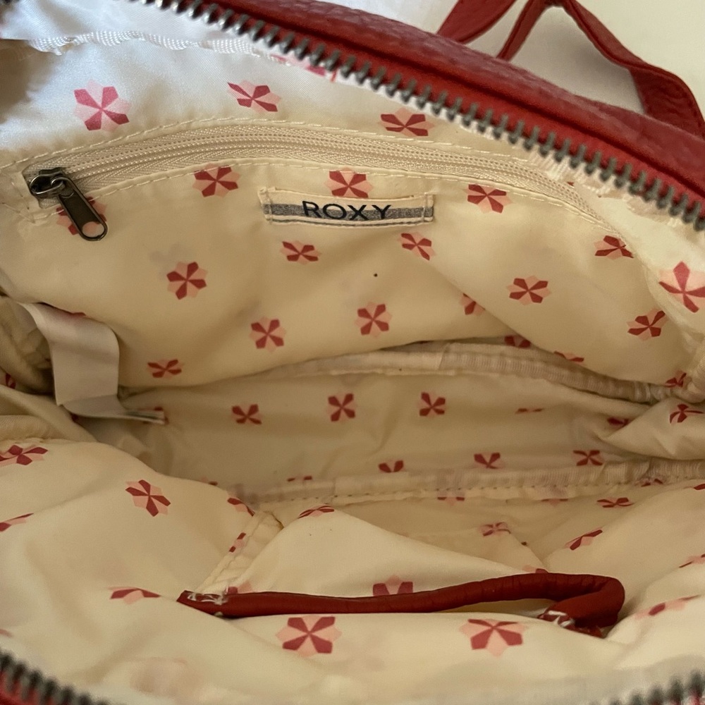 ROXY Crossbody Bag Purse - Picture 5 of 5